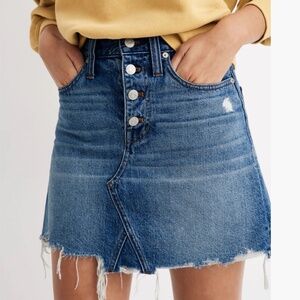 Madewell Rigid Denim A-Line Mini Skirt in Hughes Wash: Button-Front Edit Size 26